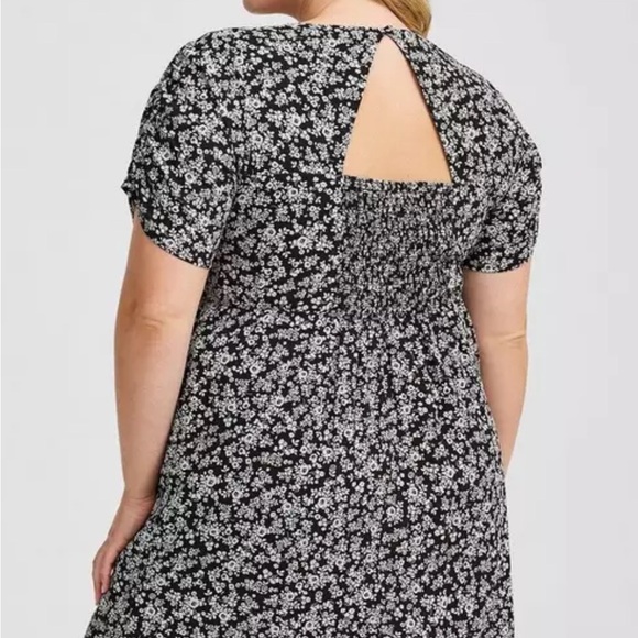Torrid Black and White Floral Dress - Picture 2 of 8
